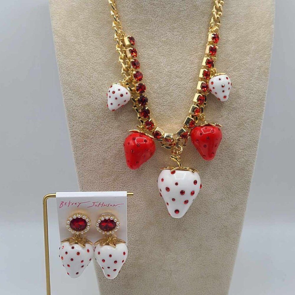 Betsey Johnson Enamel Red Crystal Strawberry Necklace & Earring Set NWT! NEW! - Picture 2 of 12